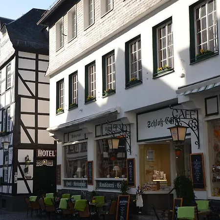 Schloss-cafe Bed & Breakfast *